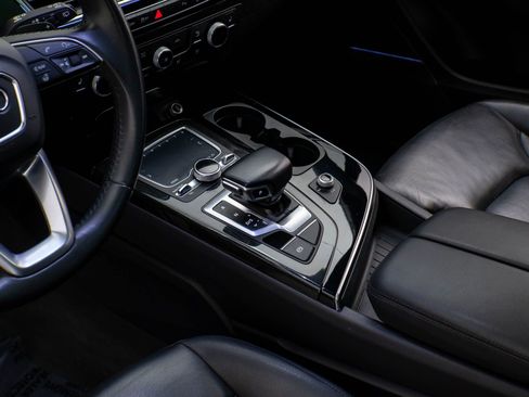 Used 2018 Audi Q7 3.0T Premium Plus w/ Premium Plus Package image 13