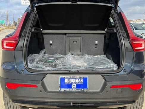 New 2026 Volvo XC40 B5 Ultra w/ Protection Package Premier image 15