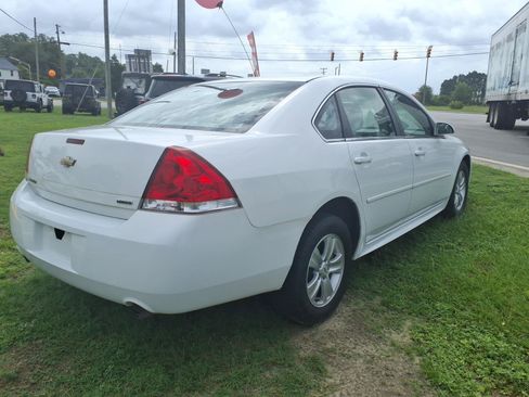 Used 2016 Chevrolet Impala Limited LS FWD image 3