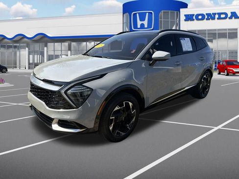 Used 2023 Kia Sportage SX image 3