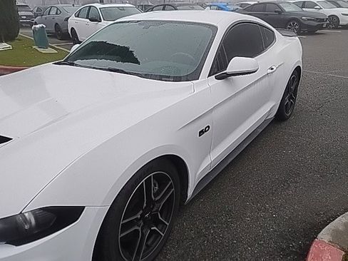 Certified 2020 Ford Mustang GT image 3