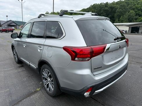 Used 2018 Mitsubishi Outlander AWD image 6