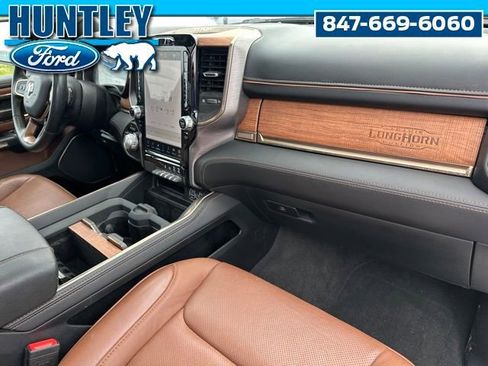 Used 2024 RAM 1500 Limited AWD/4WD image 8