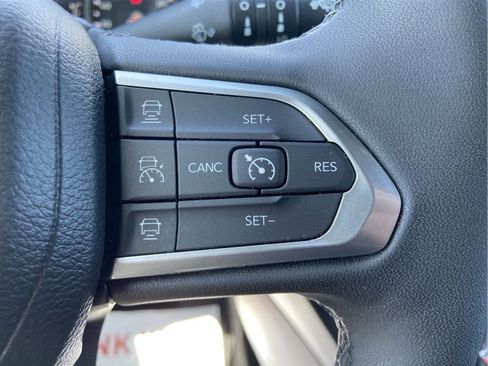Used 2026 Jeep Compass Limited AWD/4WD image 22