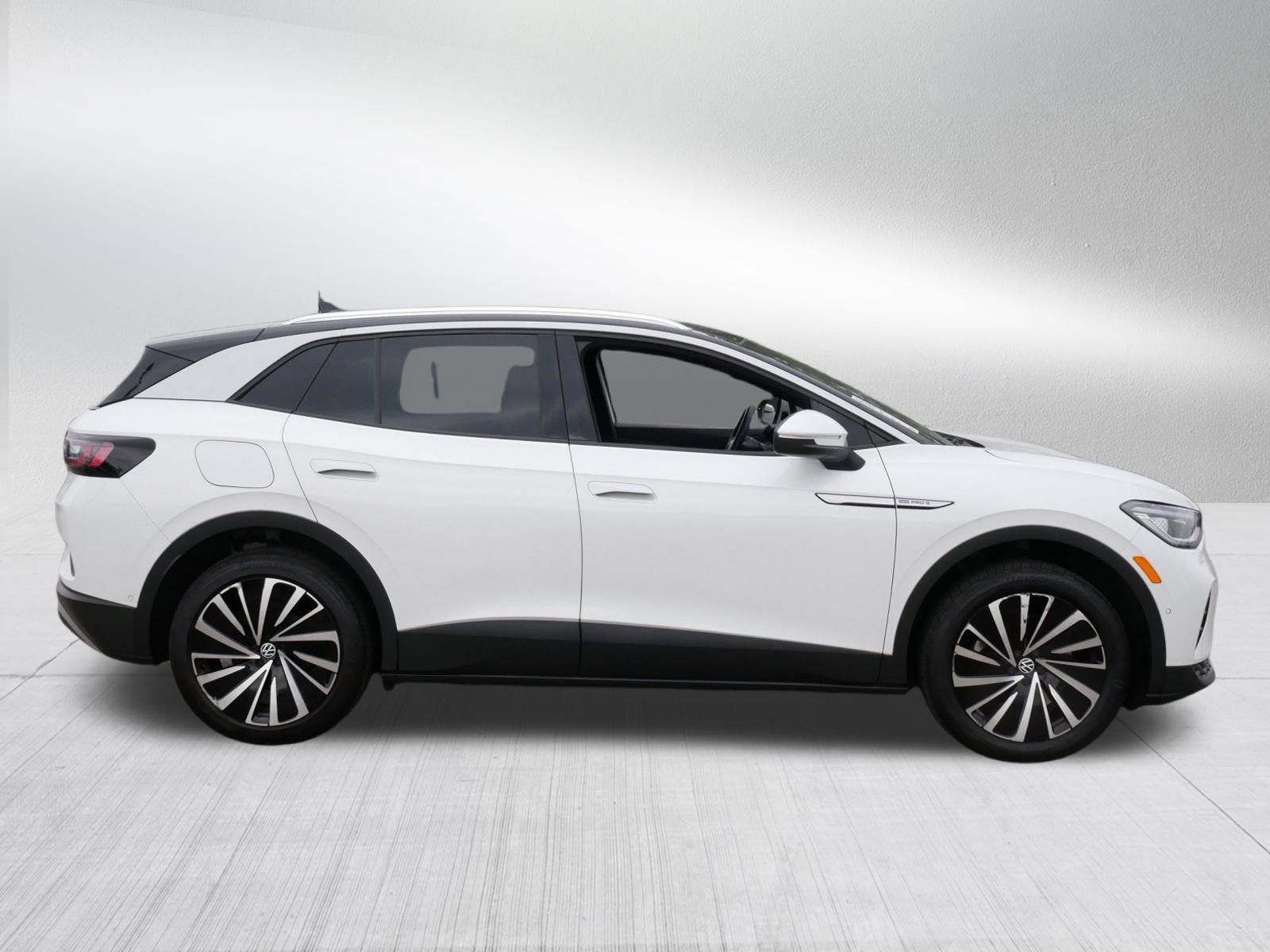 Certified 2023 Volkswagen ID.4 Pro S Plus AWD/4WD image 8