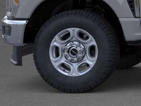 New 2026 Ford F250 XLT w/ FX4 Off-Road Package image 42
