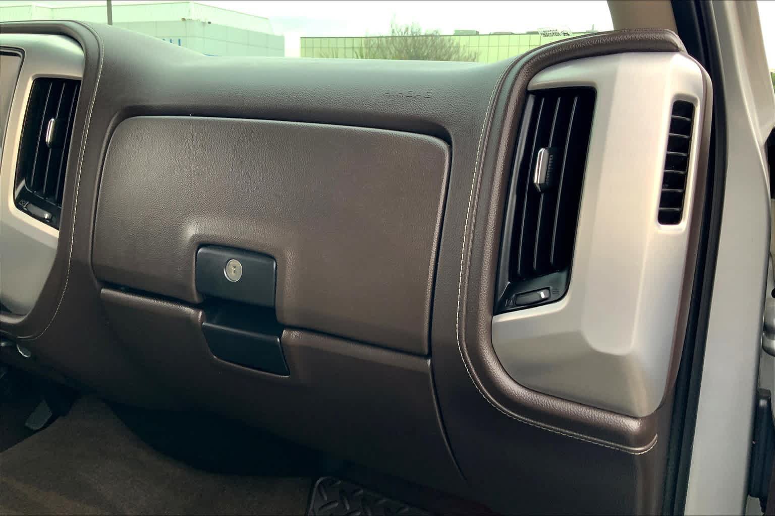 Used 2015 GMC Sierra 1500 SLE w/ Texas SLE Value Package RWD image 15