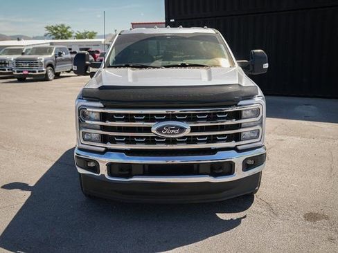 Used 2024 Ford F250 Lariat image 2