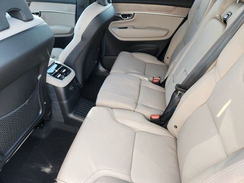 New 2026 Volvo XC90 T8 Ultra w/ Protection Package Premier image 18