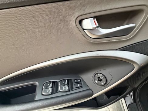 Used 2018 Hyundai Santa Fe Sport w/ 2.4L Value Package 02 AWD/4WD image 28