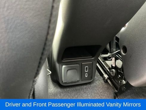 Used 2025 Chevrolet TrailBlazer RS w/ Convenience Package image 20