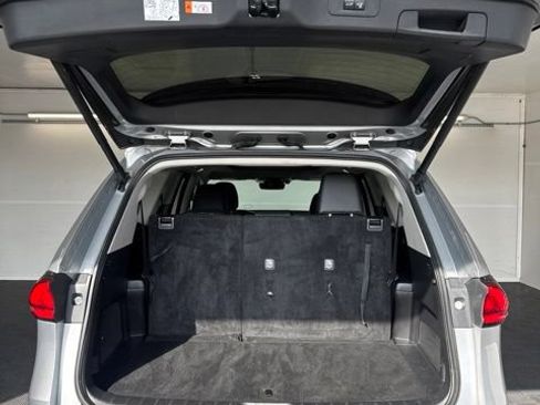 Used 2024 Toyota Grand Highlander AWD image 31