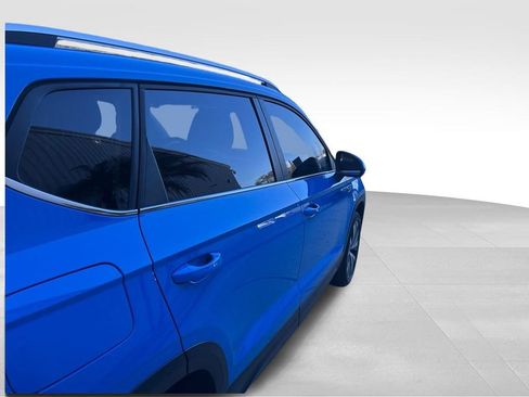 Certified 2023 Volkswagen Taos SE image 35