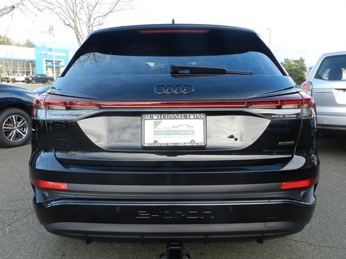 Used 2024 Audi Q4 e-tron Premium Plus w/ Premium Plus image 5