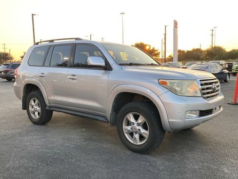 Used 2010 Toyota Land Cruiser AWD/4WD image 3
