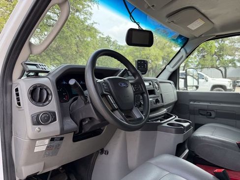 Used 2023 Ford E-350 and Econoline 350 Super Duty w/ Power Windows & Locks Group RWD image 8
