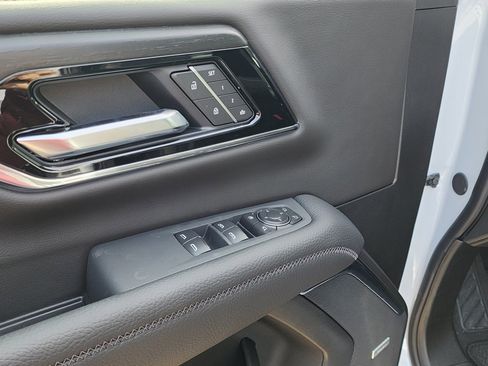 New 2026 GMC Yukon XL Denali w/ Sun & Power Step Package image 13