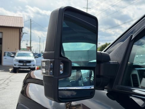 Used 2018 GMC Sierra 1500 Denali image 37