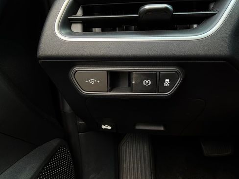 Used 2025 Kia K4 FWD image 21