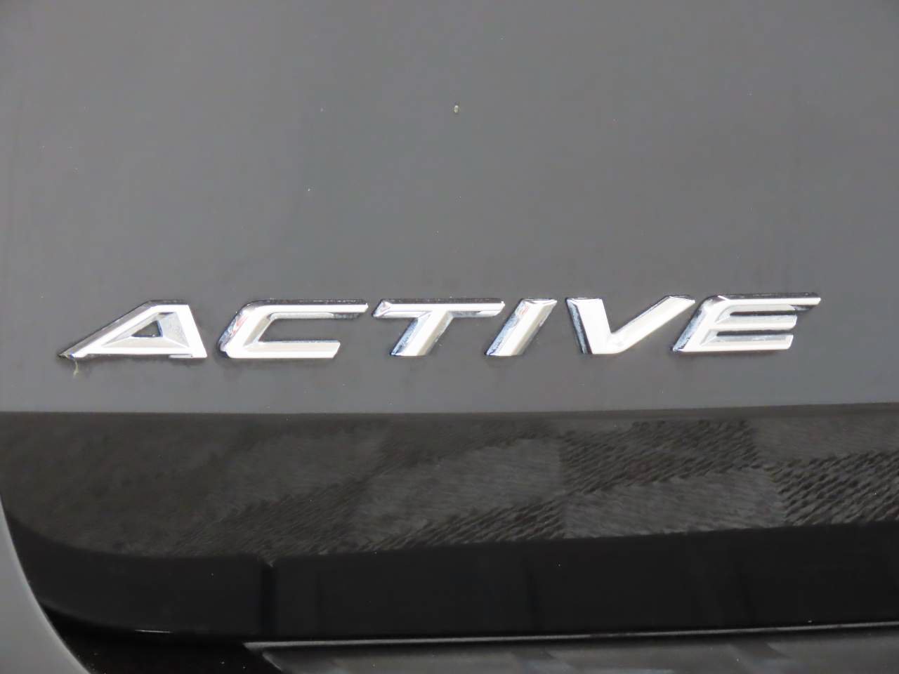 Used 2025 Ford Explorer Active RWD image 6