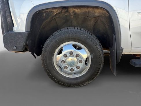 Used 2020 Chevrolet Silverado 3500 High Country w/ LPO, Hitch Package image 14