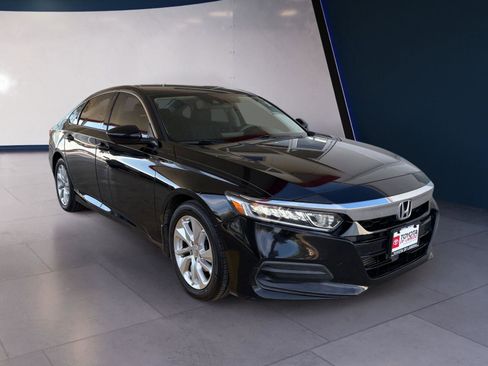 Used 2019 Honda Accord LX image 7