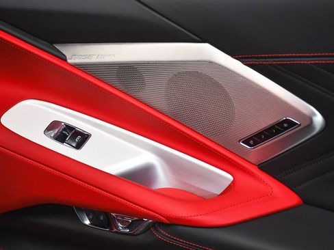 Used 2025 Chevrolet Corvette E-Ray w/ LPO, Roadside Safety Package image 15