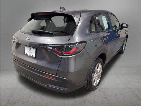 Certified 2024 Honda HR-V LX image 6