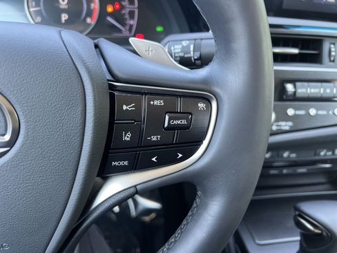 Used 2022 Lexus ES 350 w/ Premium Package FWD image 23