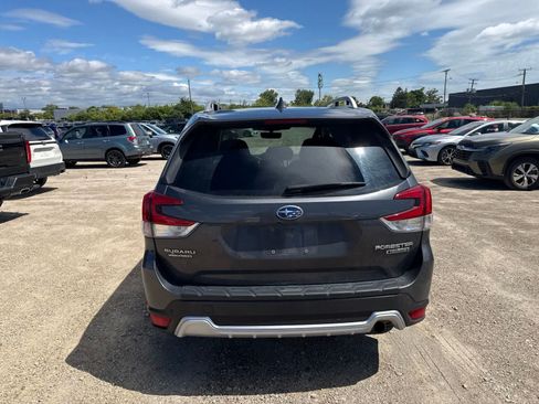 Used 2023 Subaru Forester Touring w/ Popular Package #2 AWD/4WD image 13