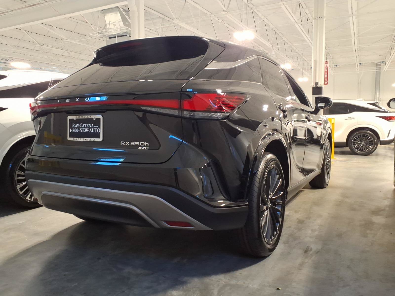 New 2026 Lexus RX 350h AWD/4WD image 15