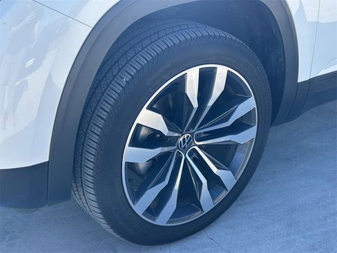 Used 2022 Volkswagen Atlas SE image 9
