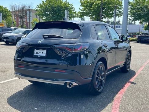 Used 2024 Honda HR-V Sport image 9