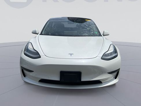 Used 2020 Tesla Model 3 Standard Range RWD image 18