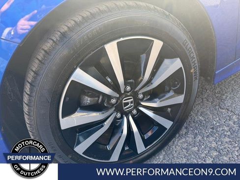 Used 2022 Honda Civic EX image 5