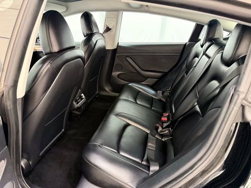 Used 2022 Tesla Model 3 image 15