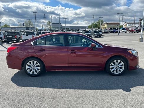 Used 2017 Subaru Legacy 2.5i Premium AWD/4WD image 4