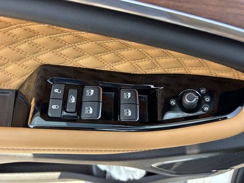 Used 2024 Jeep Grand Cherokee L Summit w/ High Altitude Package AWD/4WD image 25