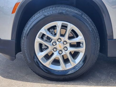 Used 2023 Chevrolet Traverse LS w/ Safety Package FWD image 10