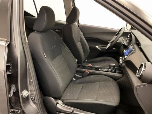 Certified 2023 Nissan Kicks SV image 6