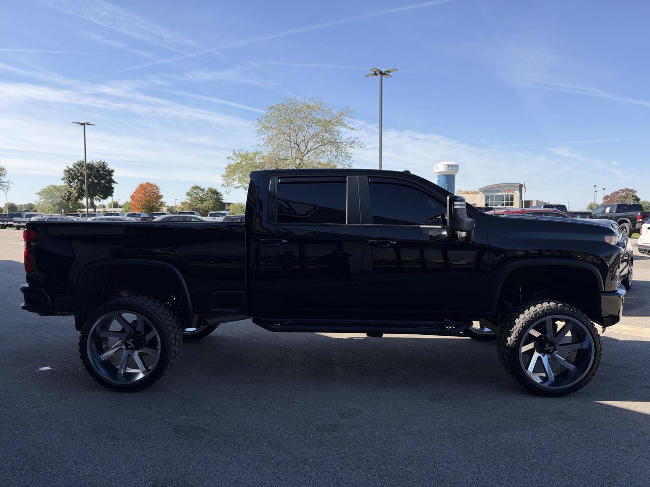 Used 2021 Chevrolet Silverado 2500 LTZ w/ LTZ Plus Package AWD/4WD image 8