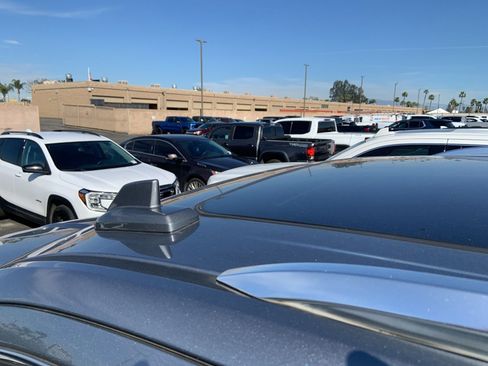 Certified 2024 GMC Yukon Denali image 9