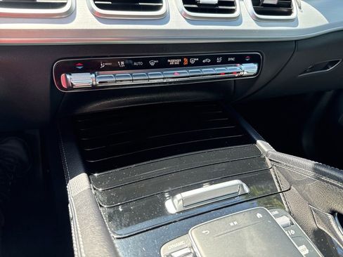 Used 2023 Mercedes-Benz GLE 450 4MATIC w/ AMG Line Exterior image 31