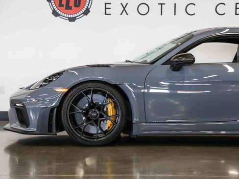 Used 2025 Porsche 718 Cayman GT4 RS w/ Weissach Package RWD image 4