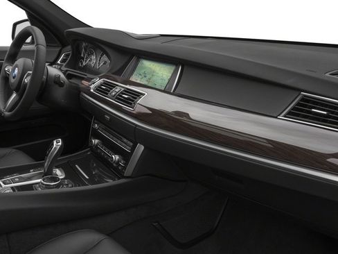 Used 2016 BMW 535i Gran Turismo image 18