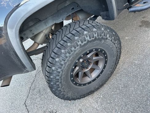 Used 2018 Chevrolet Colorado ZR2 image 8