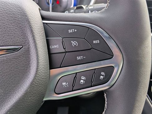 New 2026 Chrysler Voyager LX FWD image 20