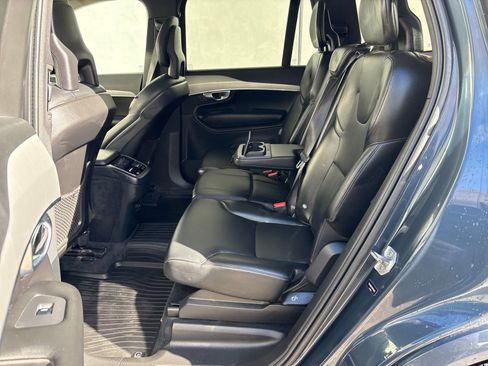 Used 2021 Volvo XC90 T5 Momentum w/ Climate Package image 30