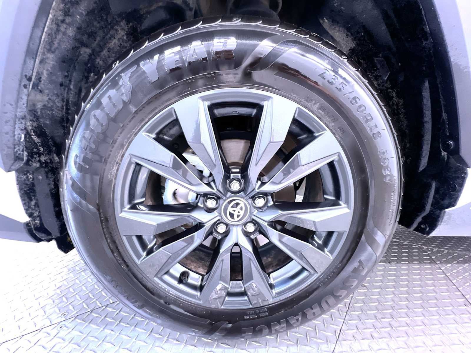 Used 2026 Toyota RAV4 XLE Premium AWD/4WD image 10