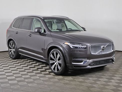 Used 2024 Volvo XC90 T8 Ultimate w/ Protection Package Premier AWD/4WD image 2